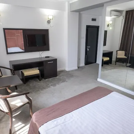 Maryiotis فندق 3*