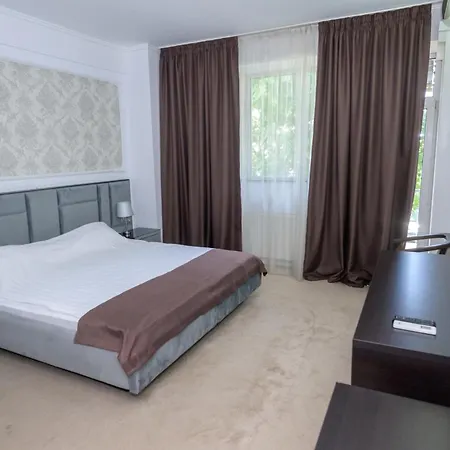 Maryiotis فندق كونستانتا